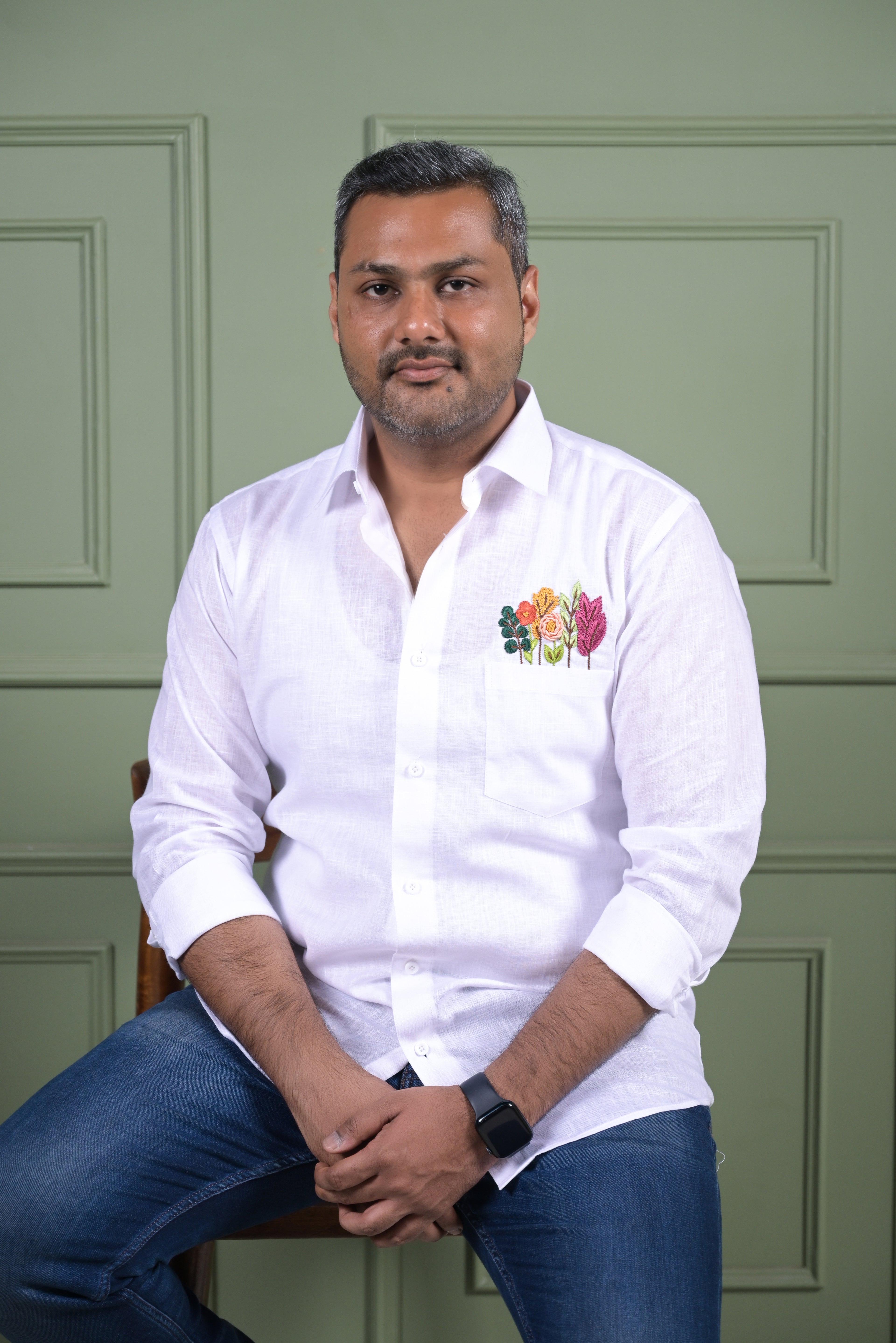 Eternal Spring - The White Shirt - 3