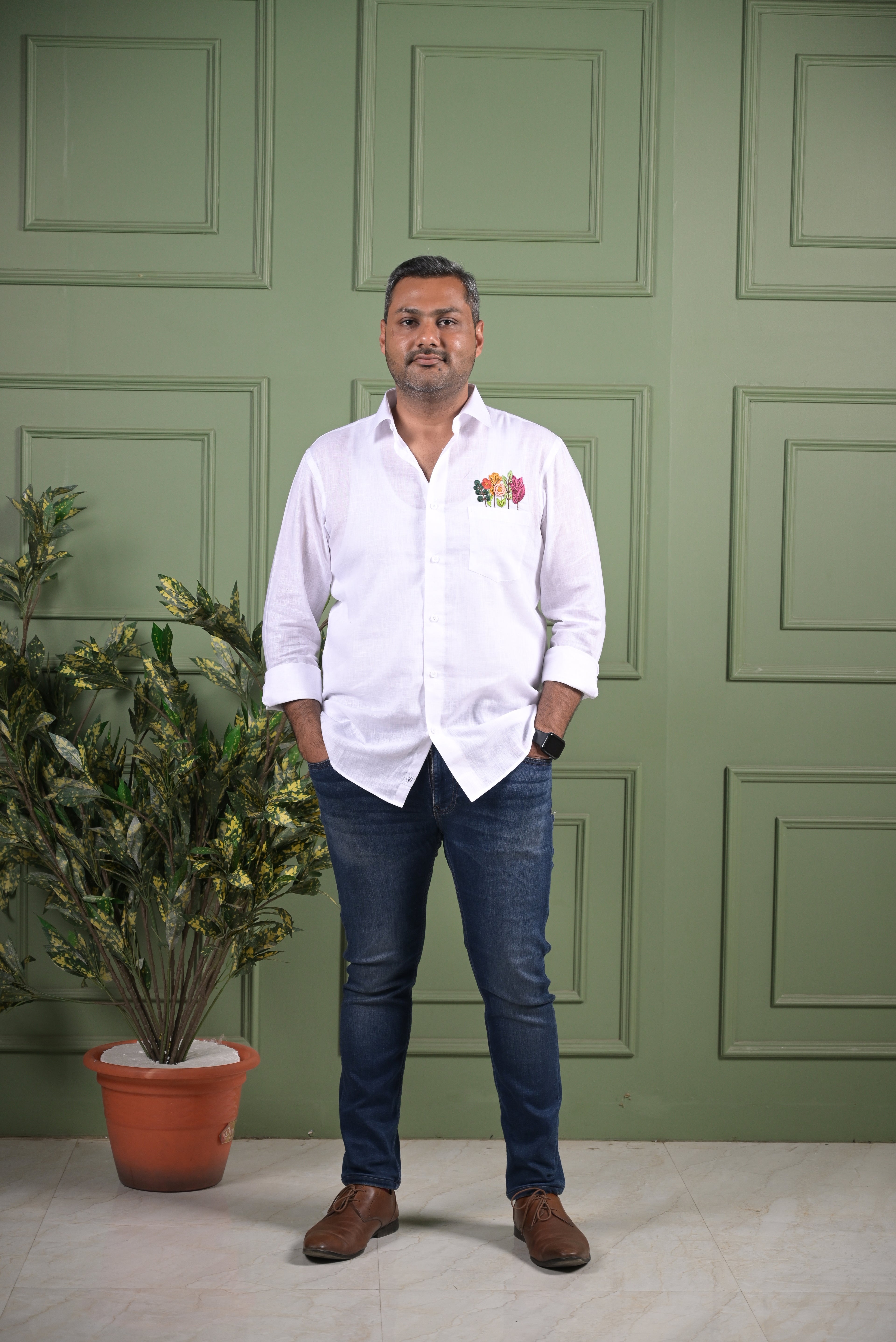 Eternal Spring - The White Shirt - 3