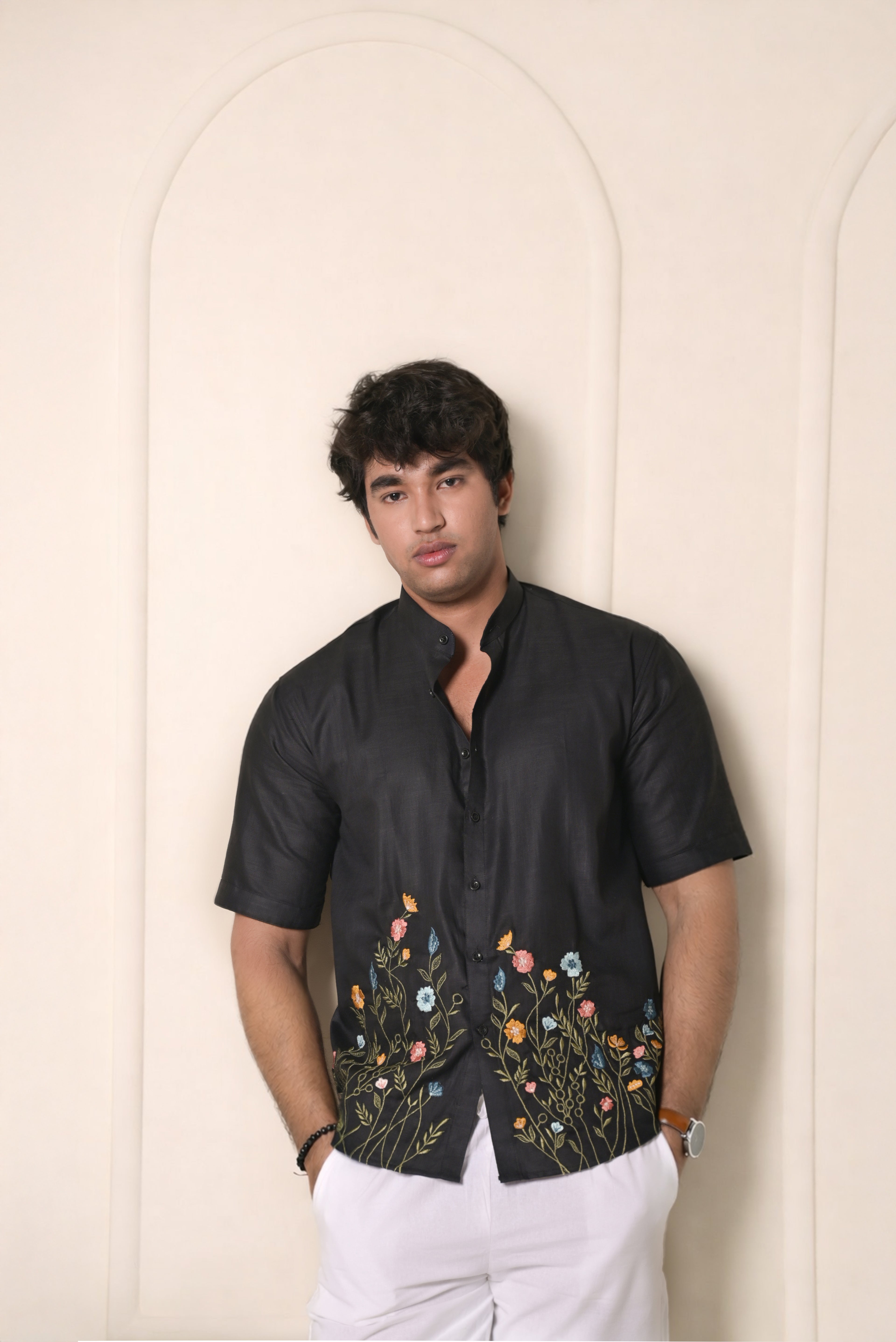 Noir Garden - The Black Shirt - 22