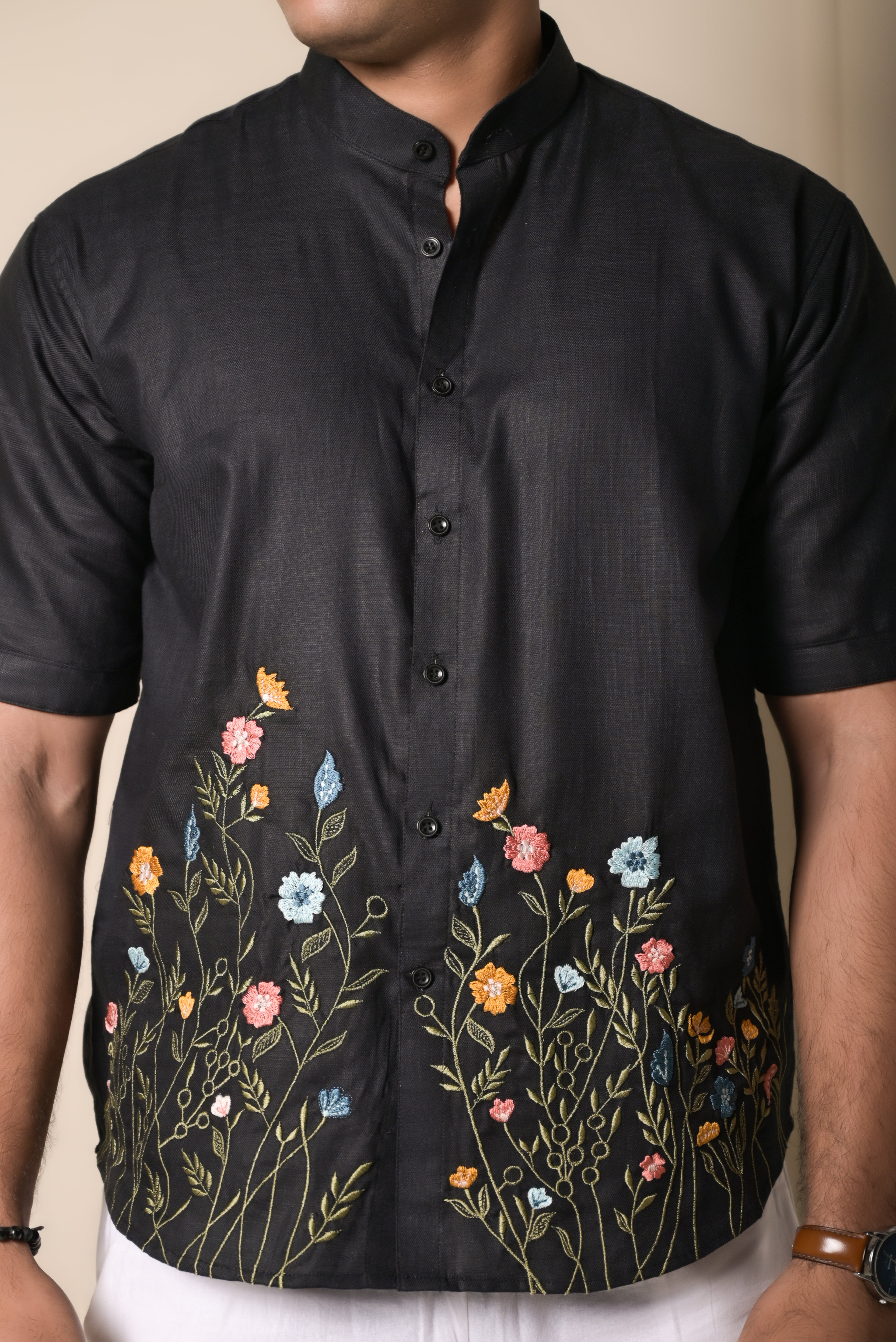 Noir Garden - The Black Shirt - 22